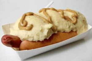 Blondie Bar & Restaurant