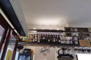 Bodega Amores 1870 Nervi&oacute;n