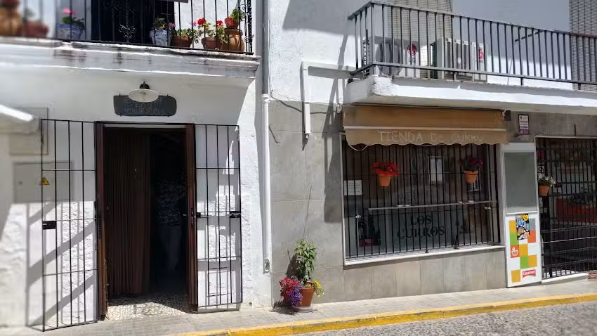 BODEGA LOS CURROS