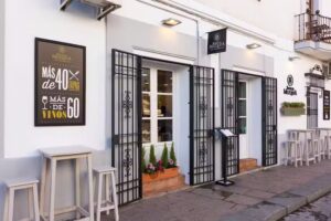 Bodegas Mezquita Cruz del Rastro | Restaurante C&oacute;rdoba