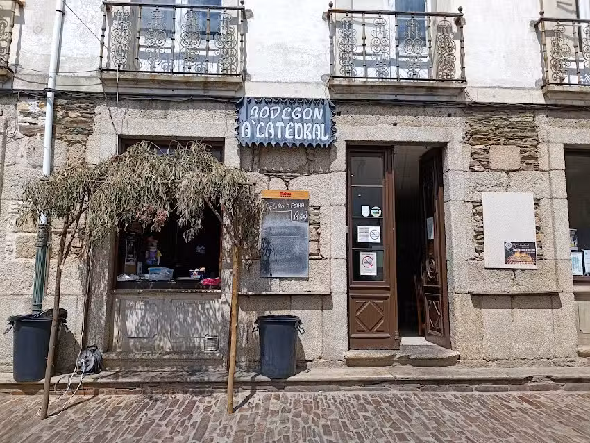 Bodegon a catedral
