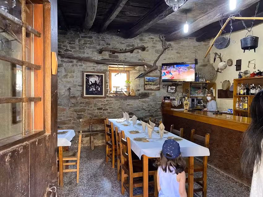 Bodeg&oacute;n de Candi- Compludo