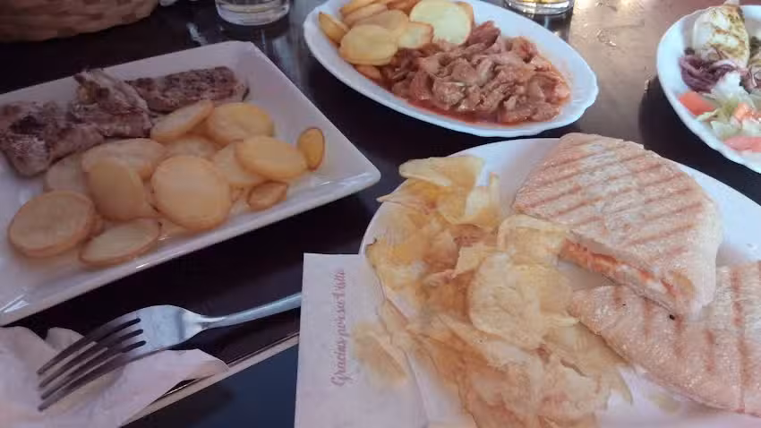 Bodeguita Salon Gomedor