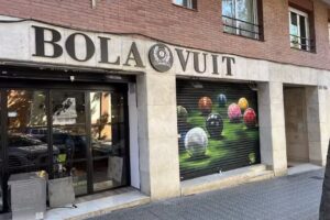 Bola Vuit Sports Bar Pool & Snooker