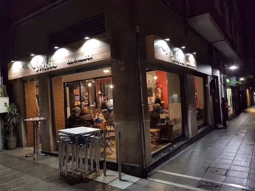 Bonboi Cafeteria