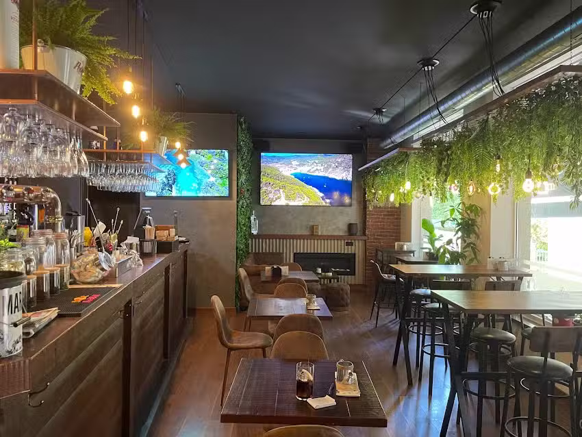 Bot&aacute;nico Coffee & Cocktail Bar