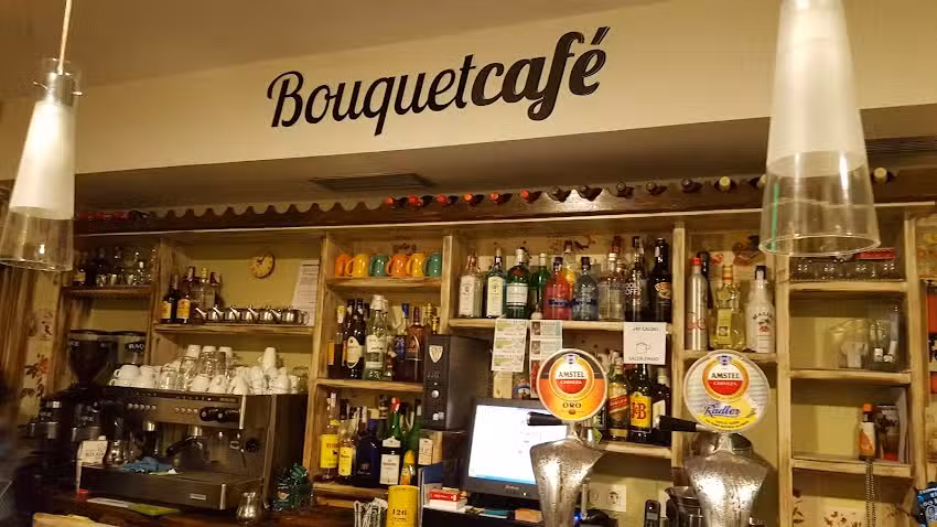 Bouquet Cafe