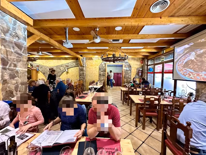 Braser&iacute;a Arrocer&iacute;a Casa Paco