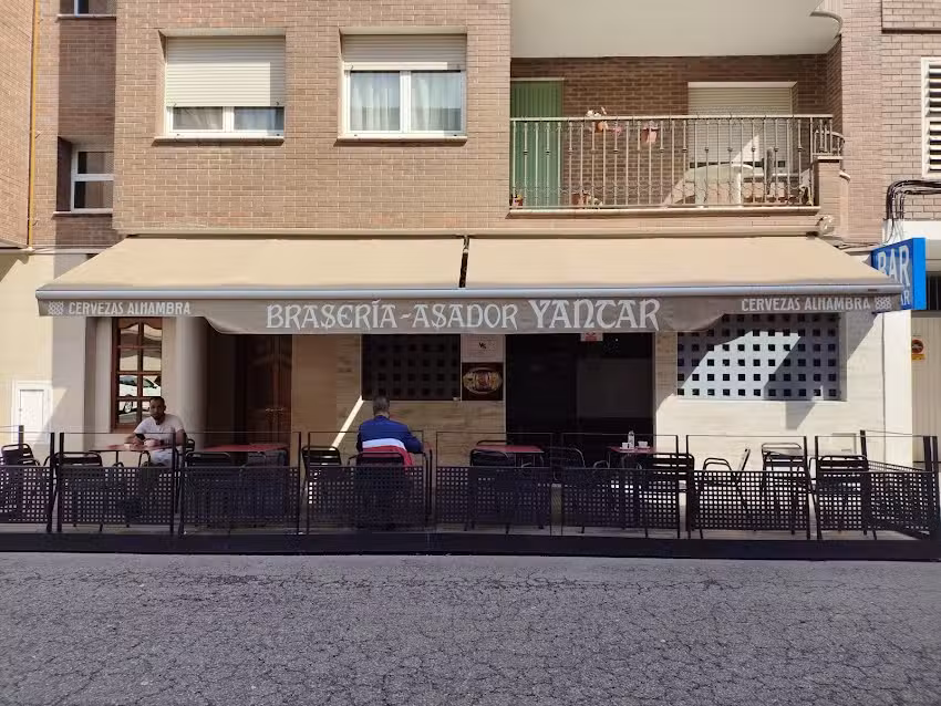 Braser&iacute;a Asador Yantar