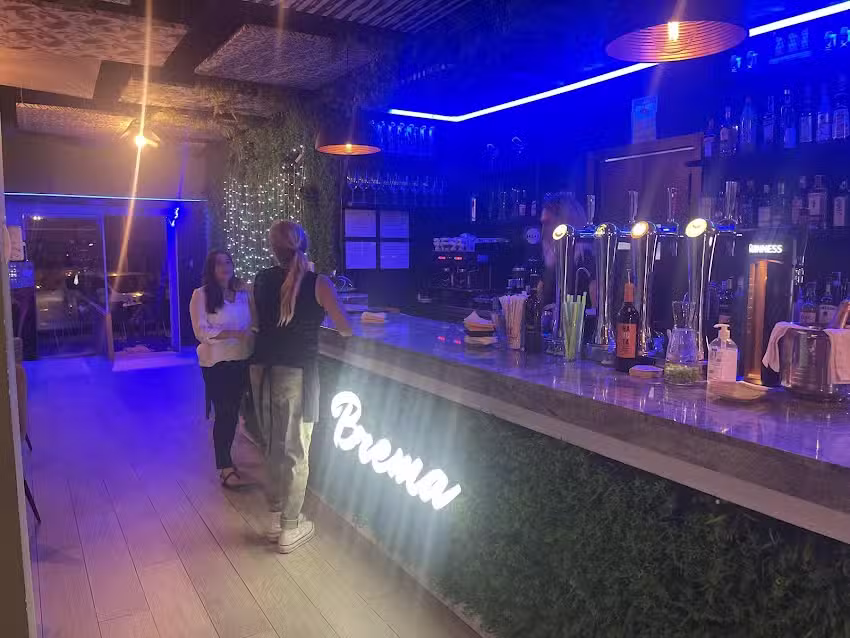 Brema bar/pub