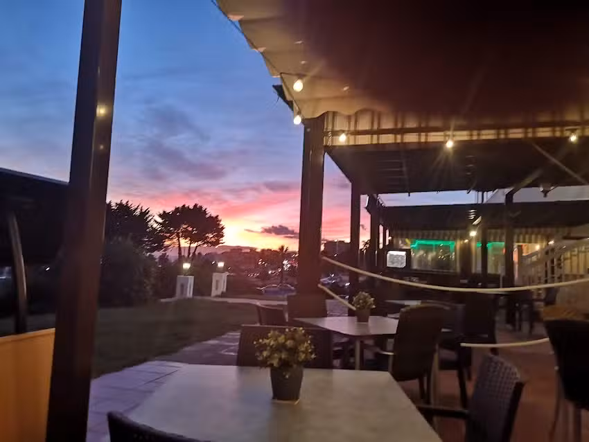 Bridges Bar
