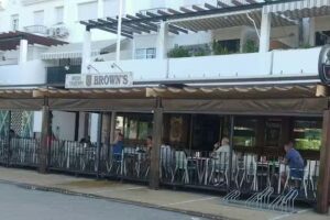 Brown&rsquo;s Irish Tavern