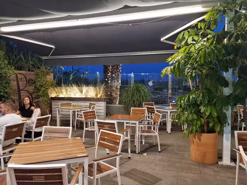 Bubba Restaurante Lounge Bar