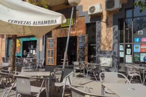 Bubbles Caf&eacute;&Beer &ndash; Laundry BAR