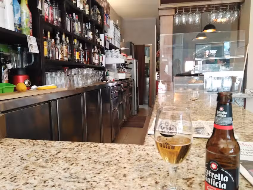 Buddha caf&eacute;-bar