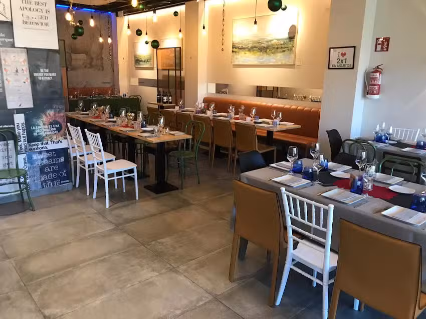 BUL&Eacute; Bar genuino & Caf&eacute;