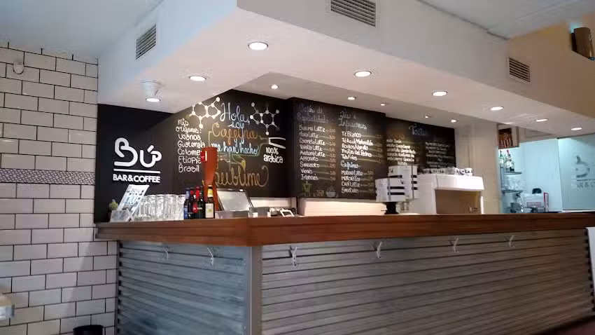 Bulul&uacute; Bar and Coffee