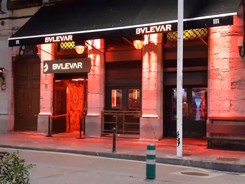 Bvlevar Gij&oacute;n