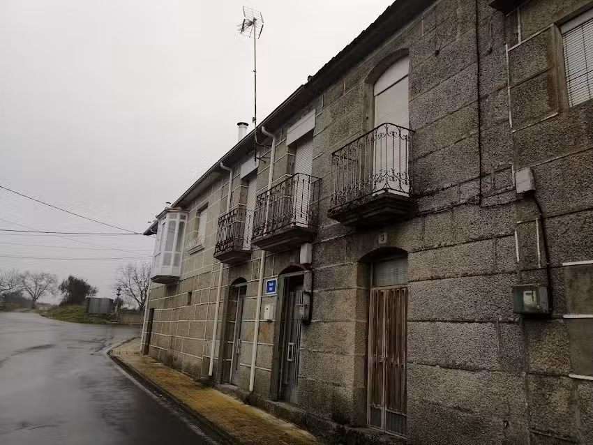 Caba&ntilde;a Ilustre