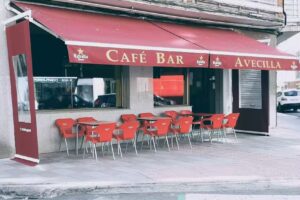 Caf&eacute; Avecilla Bar
