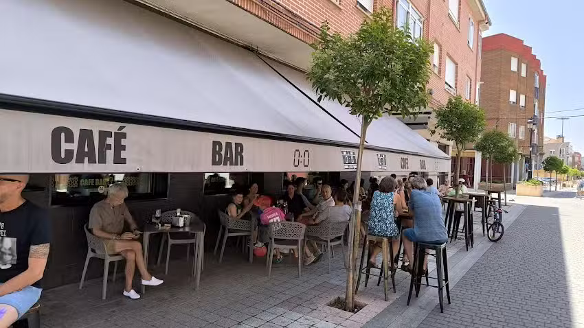 Cafe Bar 0:0