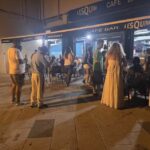 Caf&eacute; bar a esquina