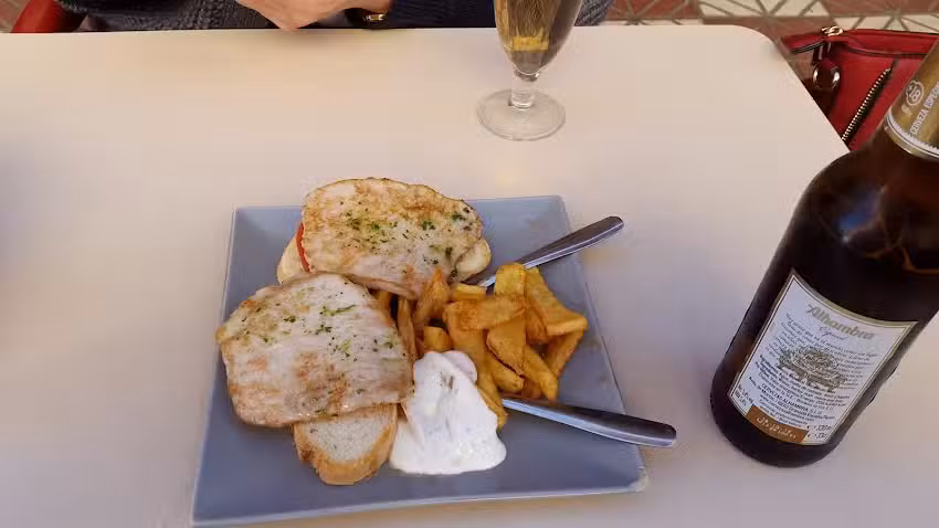 Caf&eacute; bar Agust&iacute;n