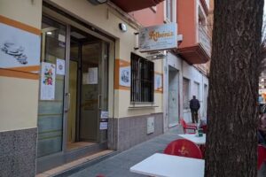 Caf&eacute;-Bar Alb&eacute;niz Almansa.