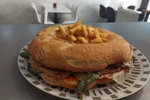 Caf&eacute; Bar Aldara