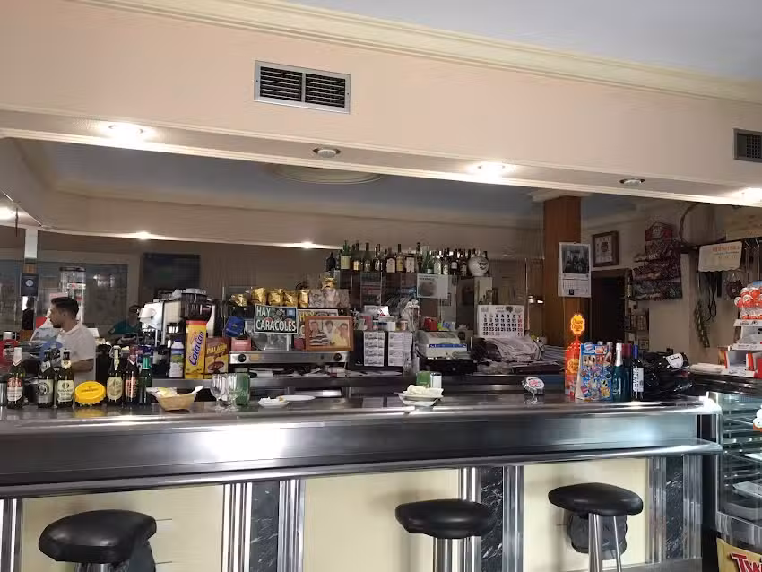 Caf&eacute; Bar Aldoan