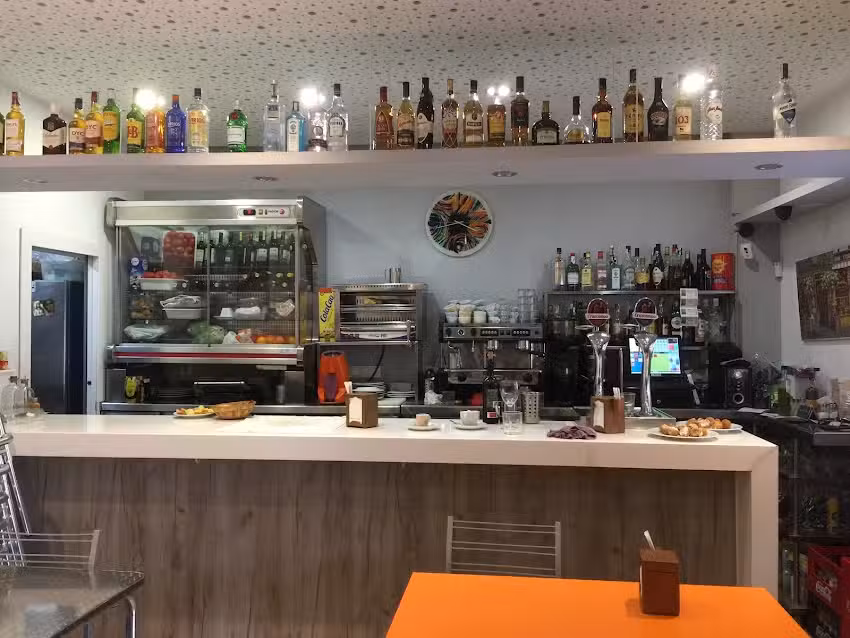 Caf&eacute;-Bar Alfonso Bulevar
