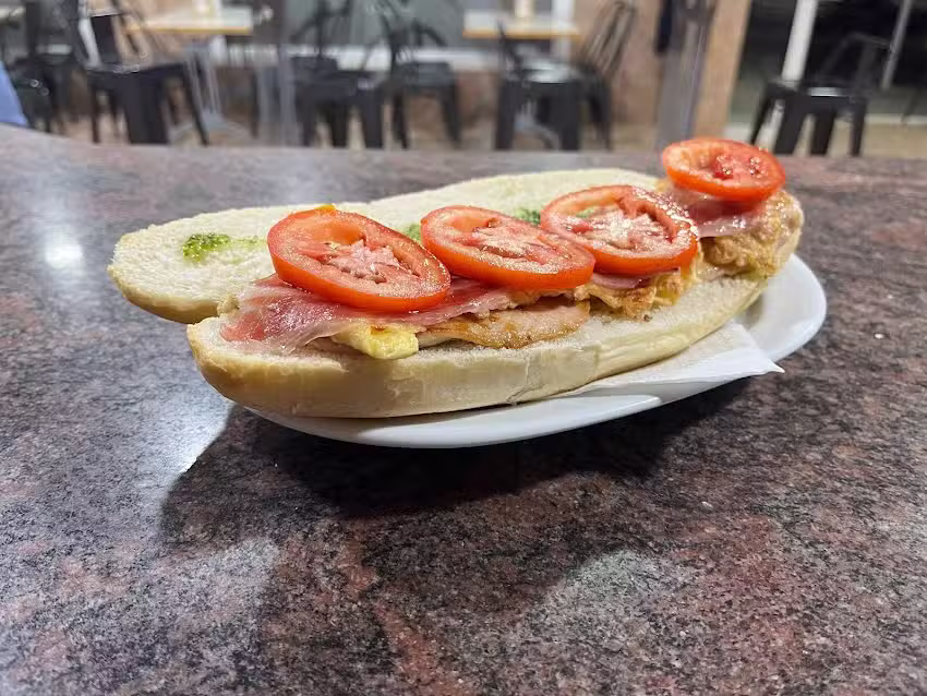 Caf&eacute; Bar &Aacute;lvaro