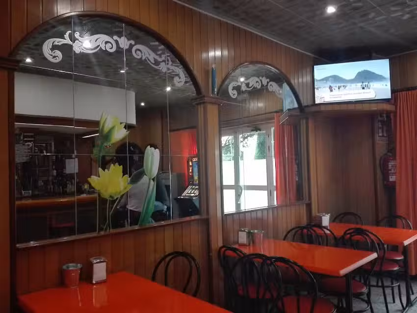 Caf&eacute;-bar Avenida