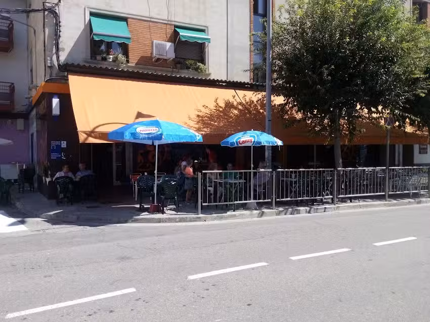 Caf&eacute; Bar Avenida | Alag&oacute;n