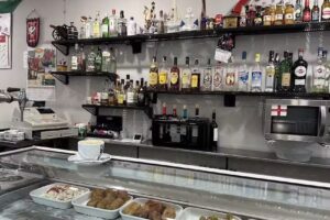 Cafe &ndash; Bar Bachima&ntilde;a