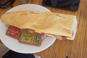 Cafe Bar Blanco y Negro