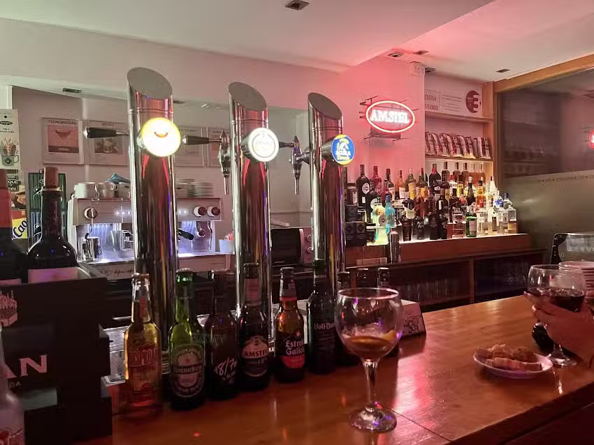 Cafe bar boss