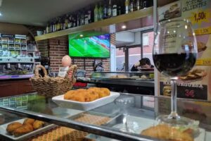 Caf&eacute; Bar C.D.