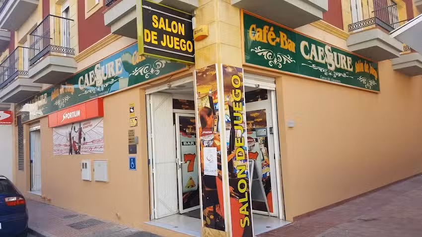 Cafe Bar Caessure