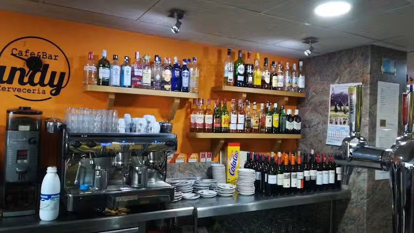 Caf&eacute; Bar Candi