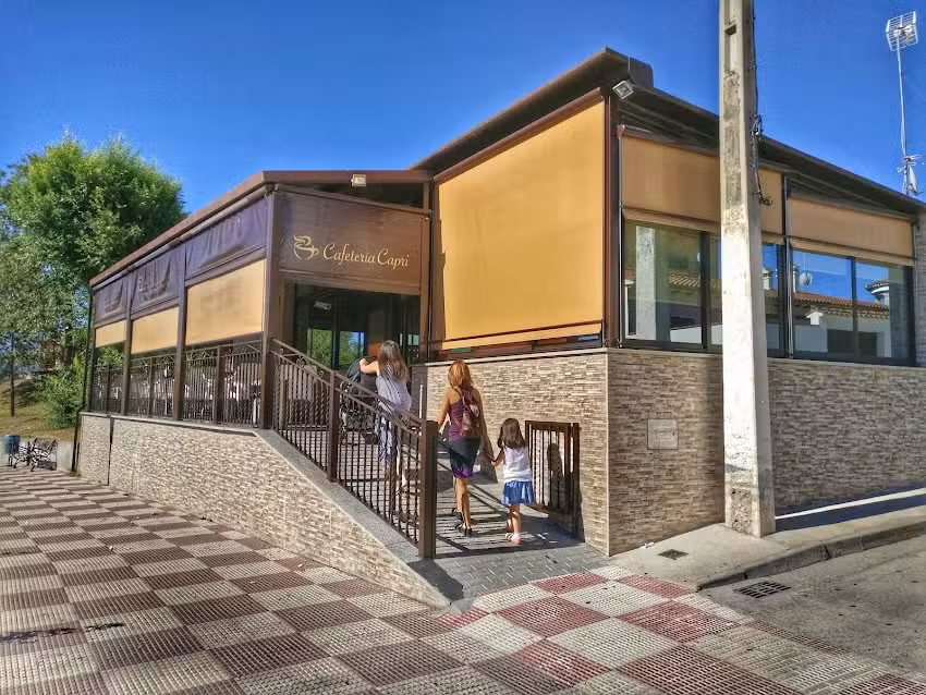 Cafe Bar Capri