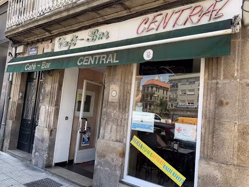 Cafe-Bar Central