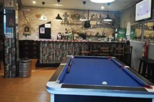 Caf&eacute; Bar Cod 33