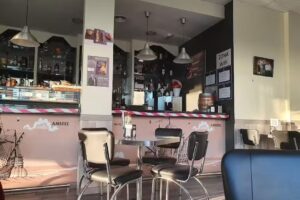 Caf&eacute; &ndash; Bar Col&oacute;n