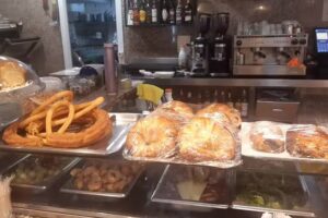 Caf&eacute; Bar Como Reyes