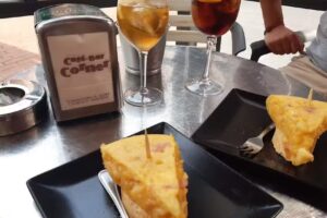 Caf&eacute;-Bar C&oacute;rner