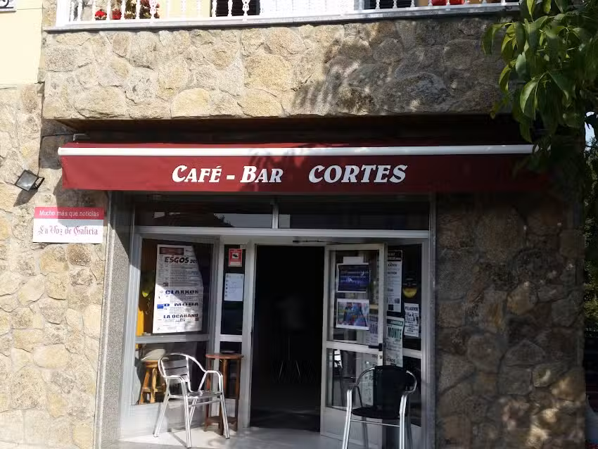 cafe bar cortes