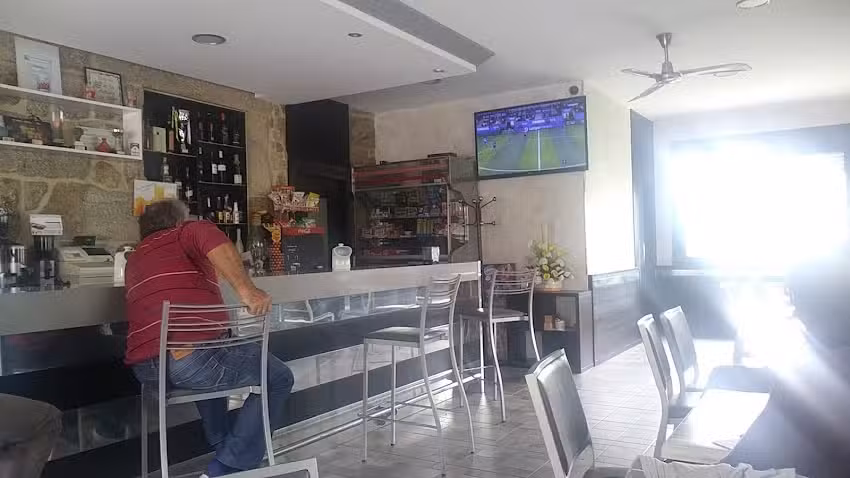 Caf&eacute; Bar Crecente