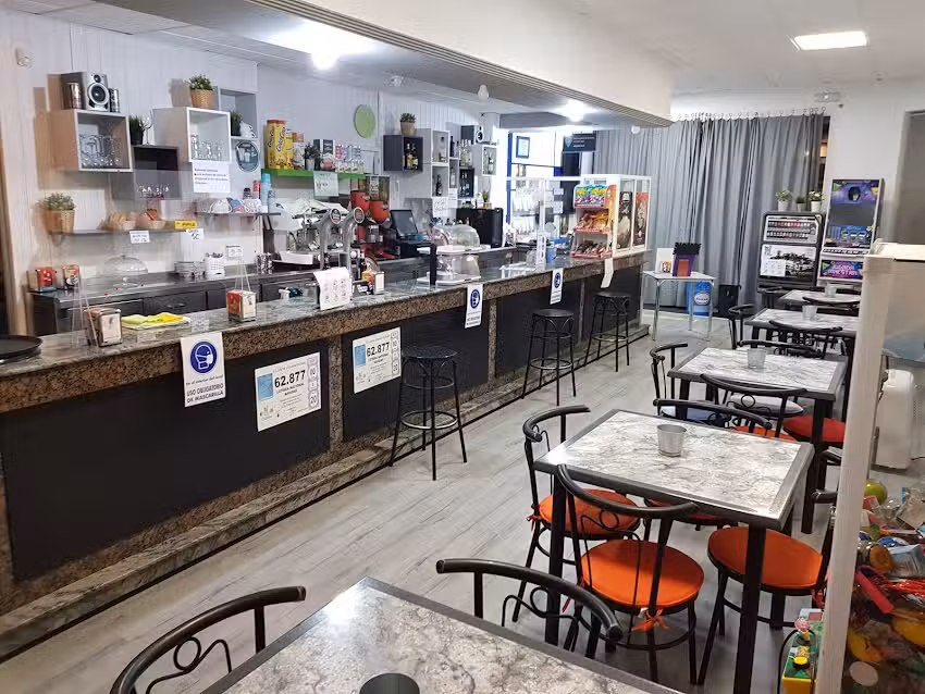 Caf&eacute; Bar Cruceiro