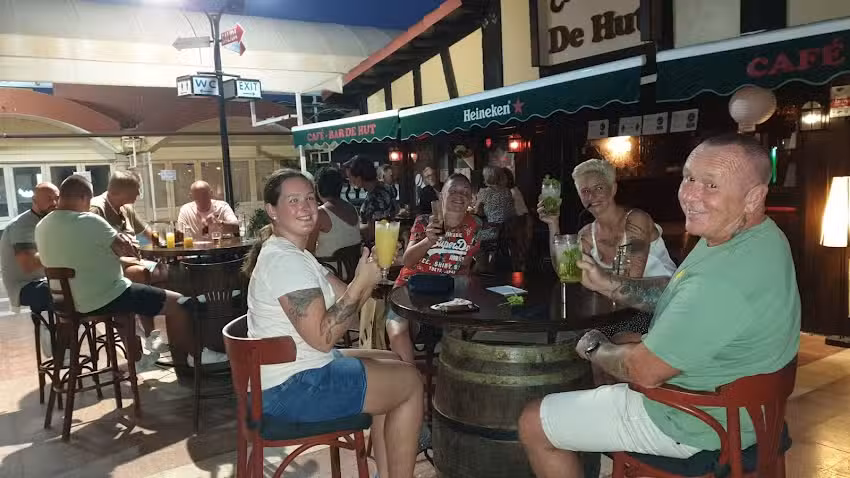 Cafe bar De Hut